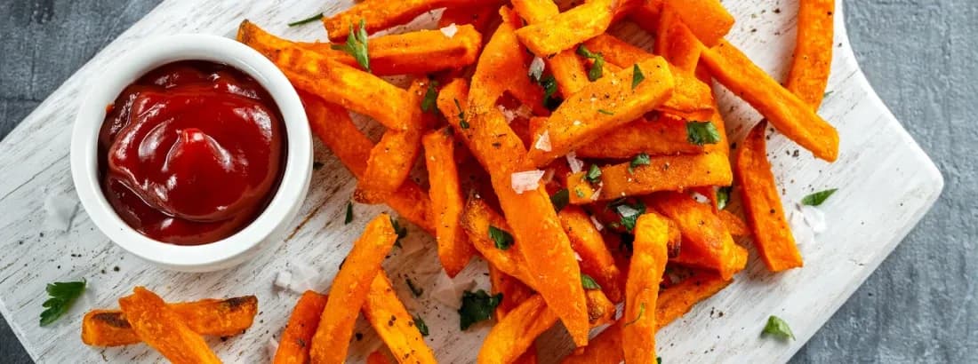 Frytki z piekarnika: Lżejsze i zdrowsze? Jak zrobić lekkostrawne
