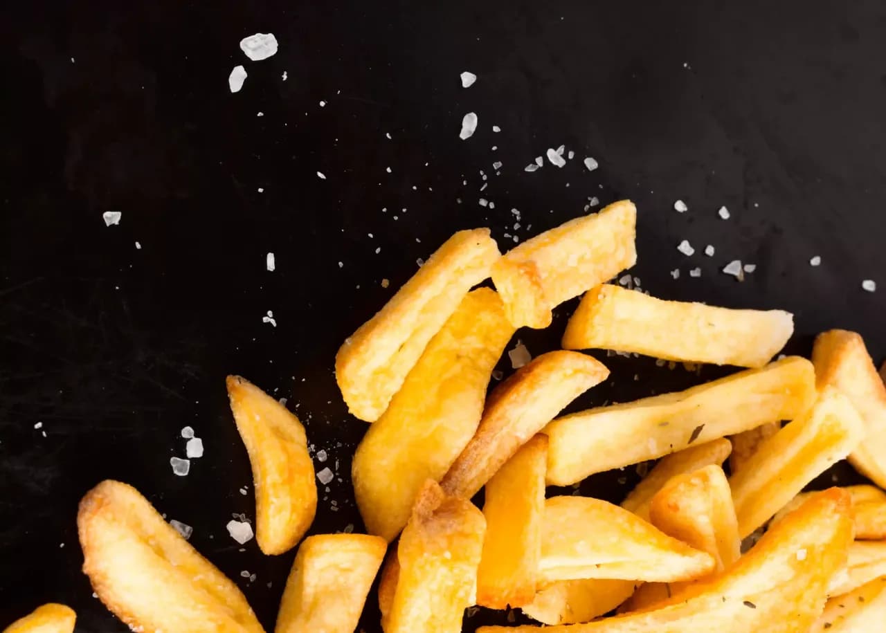 Kaloryczność frytek: od 115 do 365 kcal. Jak jeść zdrowiej?